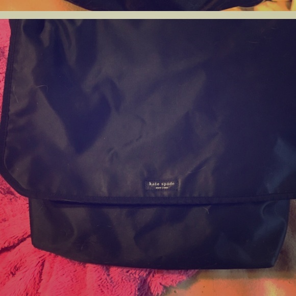 Kate Spade classic messenger diaper bag! Black - Picture 1 of 2